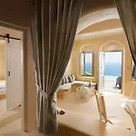 Dome Santorini Hotel 4*