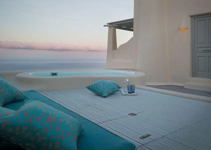 Hotel Dome Santorini