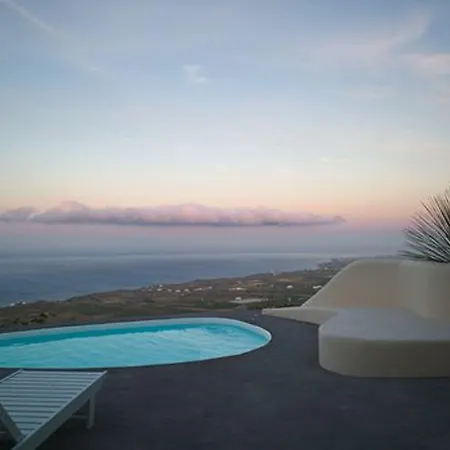 Dome Santorini 4*