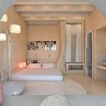 Dome Santorini 4*