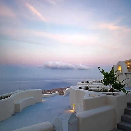 Dome Santorini إيميروفيغلي