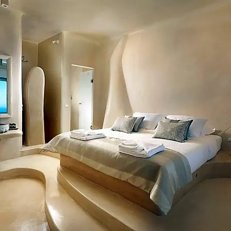 Dome Santorini فندق إيميروفيغلي