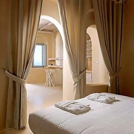 Dome Santorini Otel 4*
