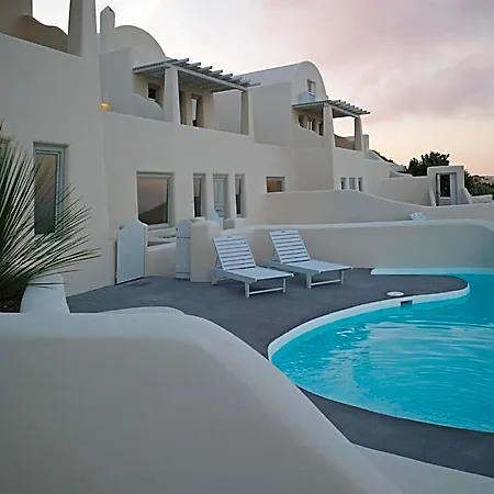 Dome Santorini فندق 4*
