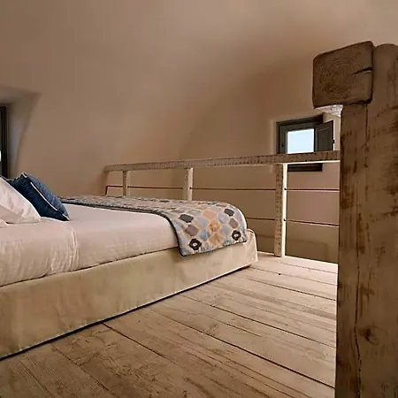 Dome Santorini 4* إيميروفيغلي