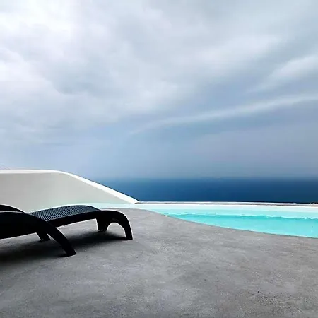 فندق Dome Santorini 4*