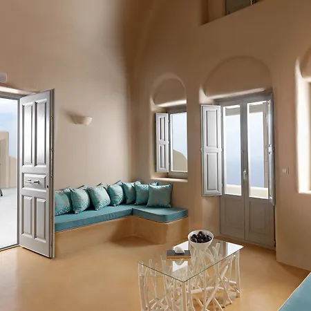 Dome Santorini 4*