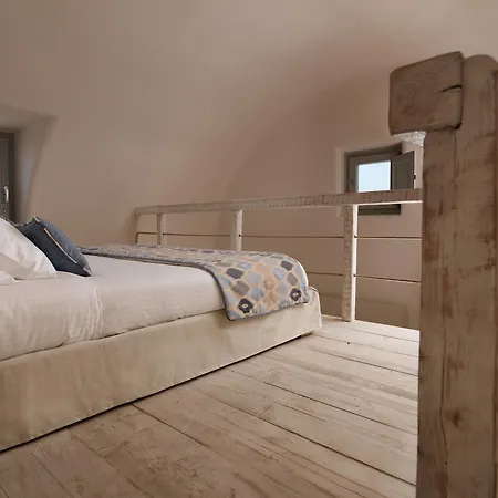 Dome Santorini 4*