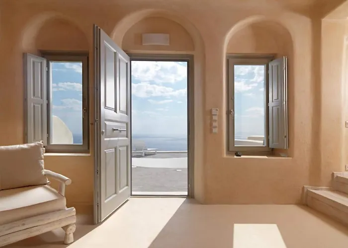 Dome Santorini 4*