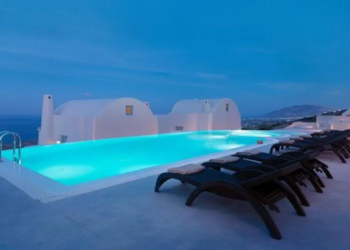 ホテル Dome Santorini 4*