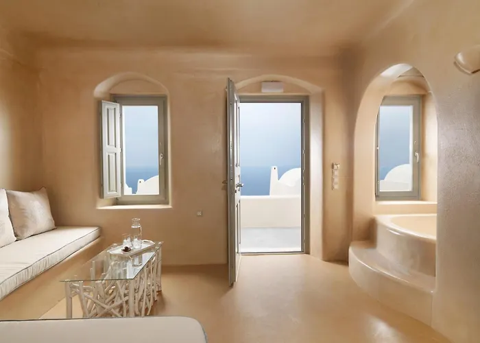 Dome Santorini Otel 4*